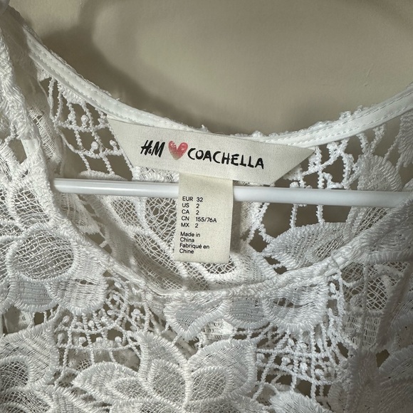 NWOT White crop top - Picture 3 of 8